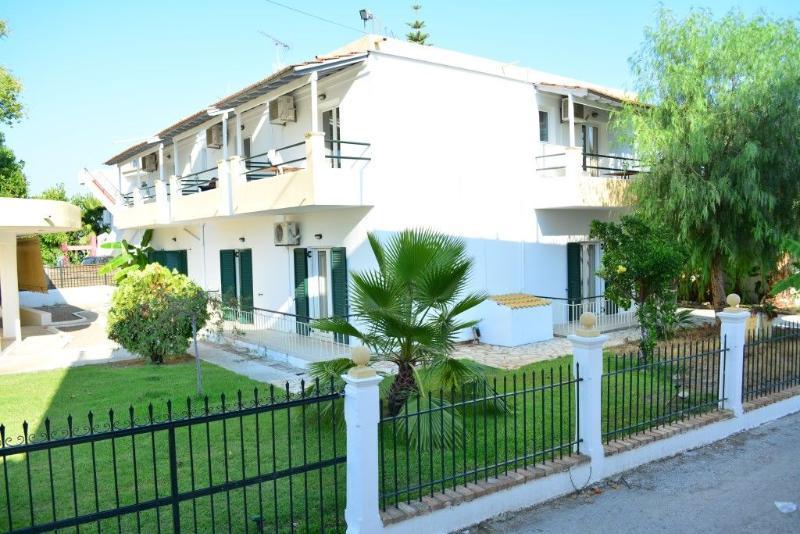 Cavo D' Oro Complex Apartment Kávos Екстериор снимка