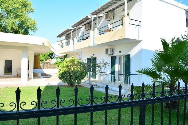 Cavo D' Oro Complex Apartment Kávos Екстериор снимка